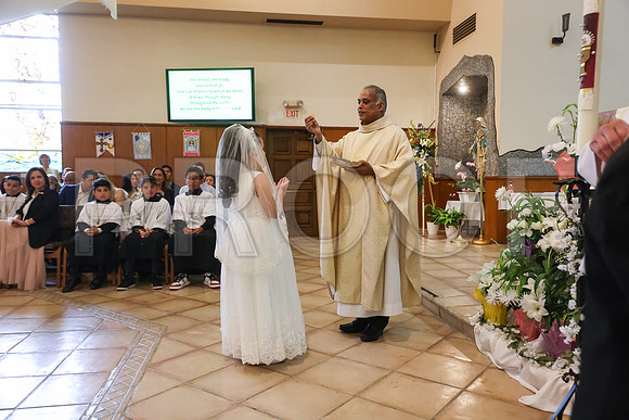 SFX_1stCommunion_5670_05-04-24
