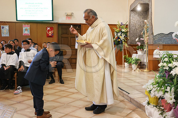 SFX_1stCommunion_5601_05-04-24