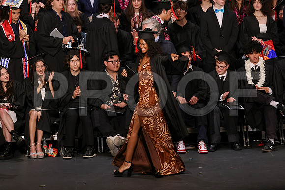 7029_OakwoodGrad2024_B
