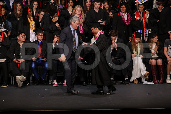 6997_OakwoodGrad2024_B
