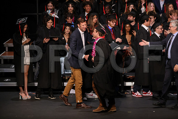 6982_OakwoodGrad2024_B