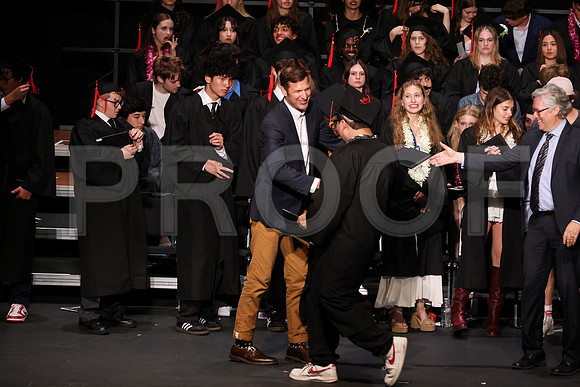 6961_OakwoodGrad2024_B
