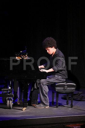 6803_OakwoodGrad2024_B