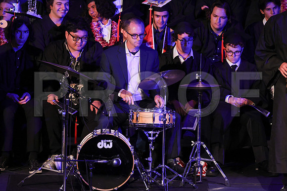 6551_OakwoodGrad2024_B