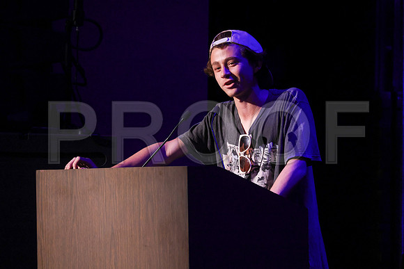 6662_OakwoodGrad2024_B
