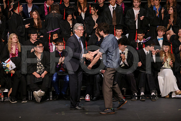 7089_OakwoodGrad2024_B
