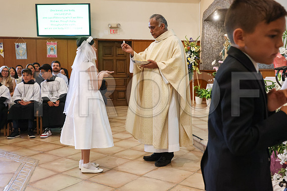 SFX_1stCommunion_5655_05-04-24
