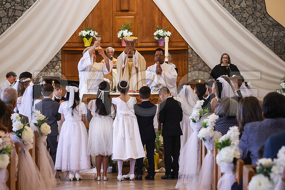 SFX_1stCommunion_5565_05-04-24