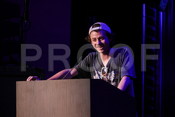 6664_OakwoodGrad2024_B