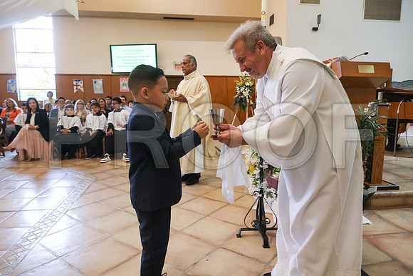SFX_1stCommunion_5605_05-04-24