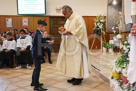 SFX_1stCommunion_5679_05-04-24