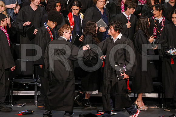 7229_OakwoodGrad2024_B