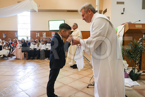 SFX_1stCommunion_5685_05-04-24