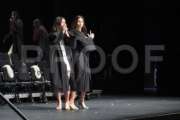 4568_OakwoodGrad2024_A