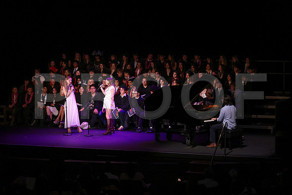 6460_OakwoodGrad2024_B