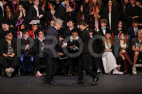 7080_OakwoodGrad2024_B