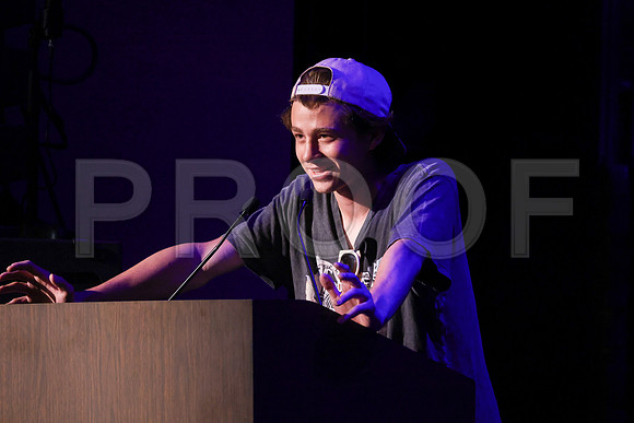 6654_OakwoodGrad2024_B