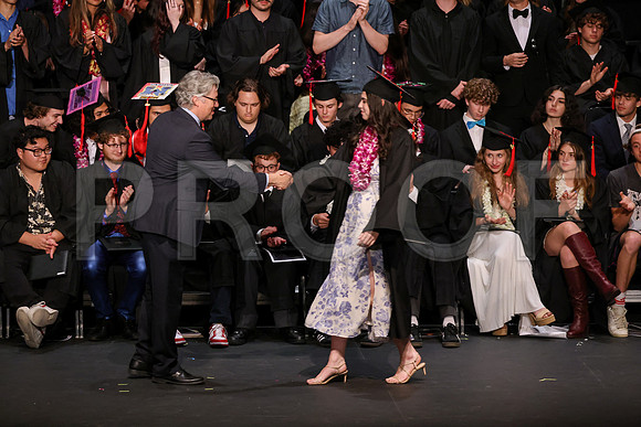 7069_OakwoodGrad2024_B