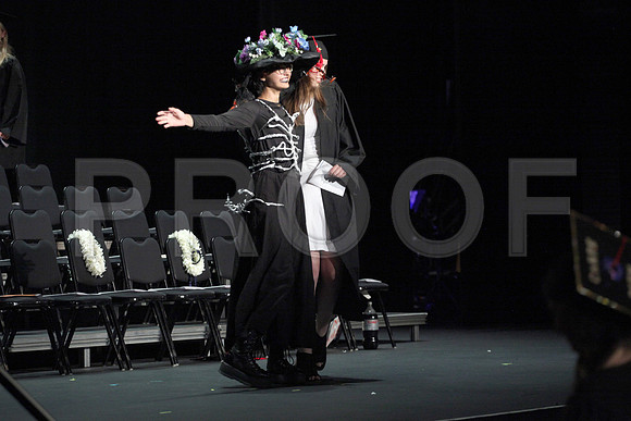 4532_OakwoodGrad2024_A