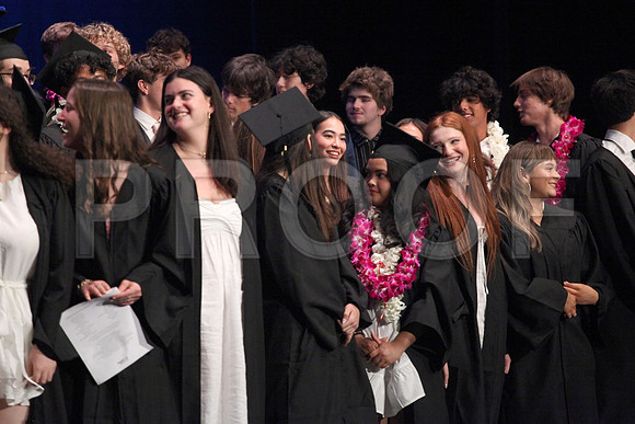 Oakwood_0465-A_Grad_6-5-25