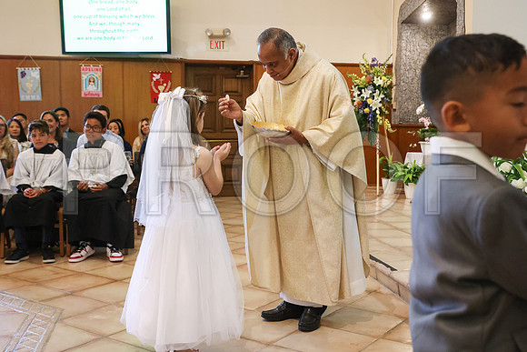 SFX_1stCommunion_5593_05-04-24