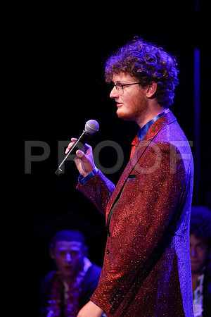 6704_OakwoodGrad2024_B