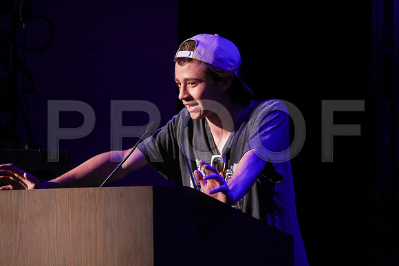 6656_OakwoodGrad2024_B