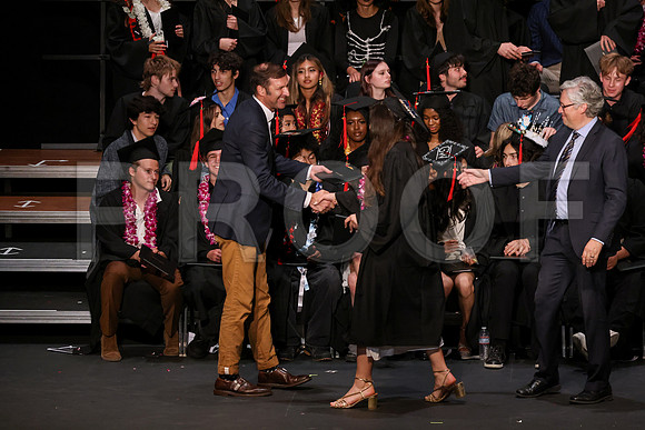 7126_OakwoodGrad2024_B