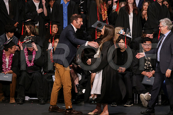 7062_OakwoodGrad2024_B