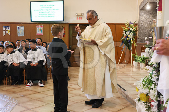 SFX_1stCommunion_5661_05-04-24