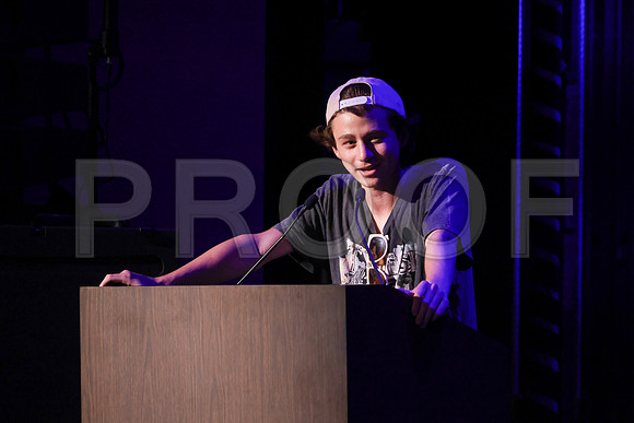 6641_OakwoodGrad2024_B