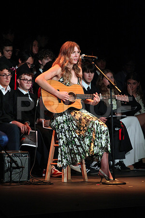 4732_OakwoodGrad2024_A