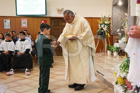 SFX_1stCommunion_5695_05-04-24