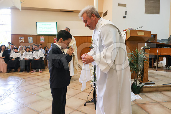SFX_1stCommunion_5634_05-04-24