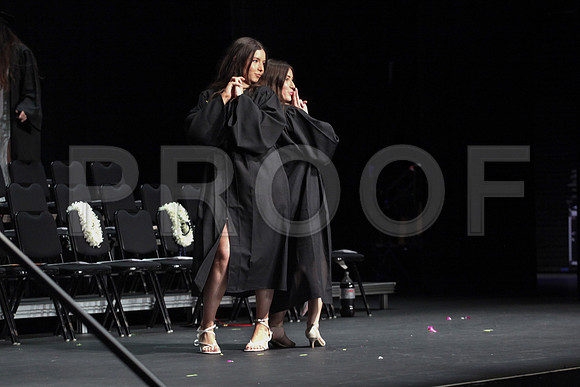 4571_OakwoodGrad2024_A