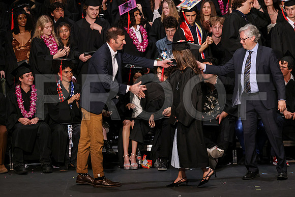 7045_OakwoodGrad2024_B