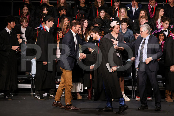 6958_OakwoodGrad2024_B