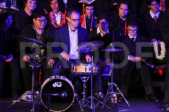 6549_OakwoodGrad2024_B