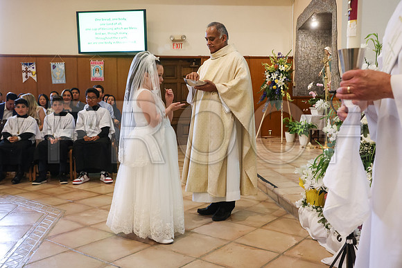 SFX_1stCommunion_5672_05-04-24