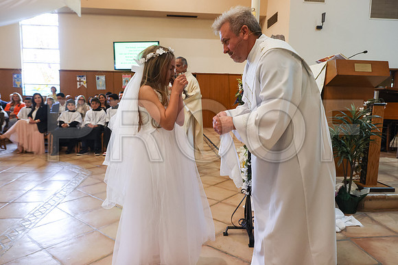 SFX_1stCommunion_5647_05-04-24