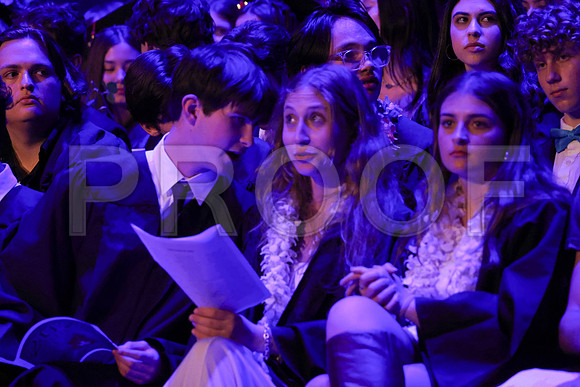 6597_OakwoodGrad2024_B