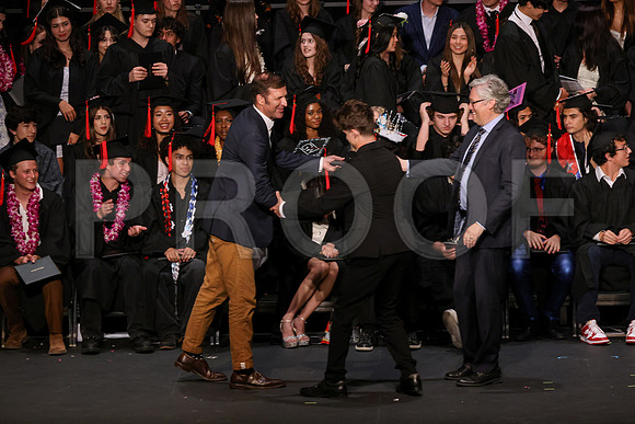 7083_OakwoodGrad2024_B