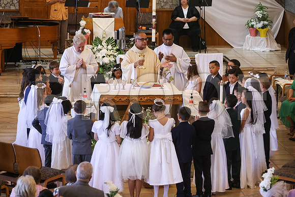 SFX_1stCommunion_5554_05-04-24