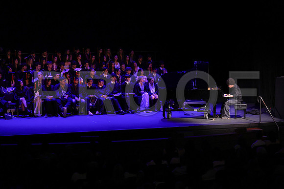 6787_OakwoodGrad2024_B