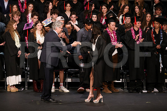 6966_OakwoodGrad2024_B